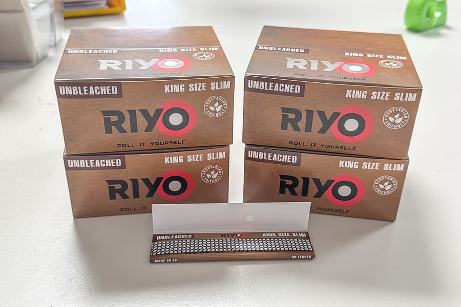 4 Packungen mit Papers Riyo